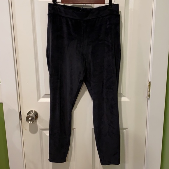 Lands End Velvety Pull On Pants EUC - Picture 3 of 10
